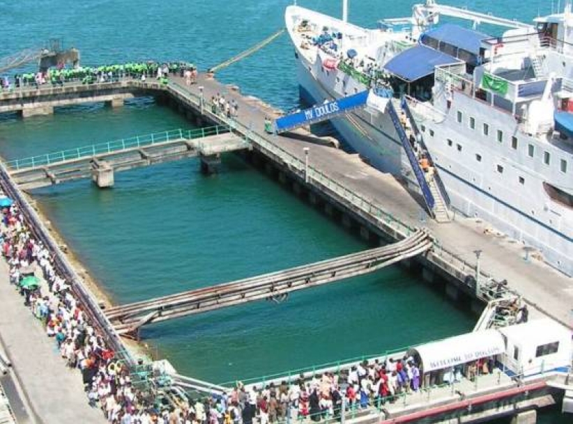 「忠仆号」 阔别七年重临香江！