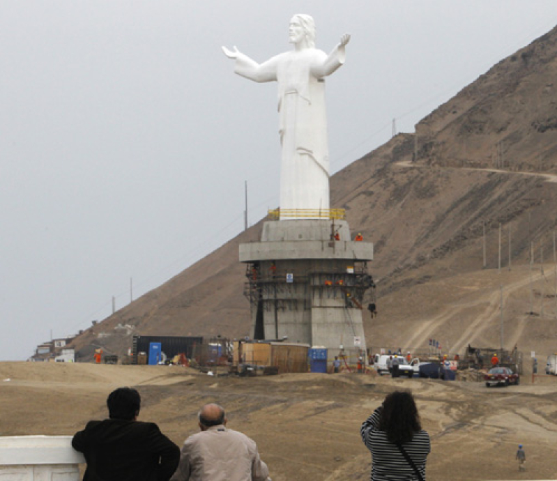 christ-of-the-pacific-statue.jpg
