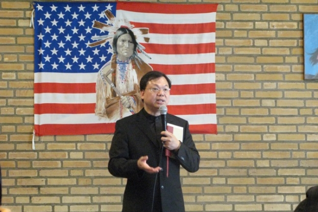 林以諾牧師歐洲巡迴 向2500人佈道