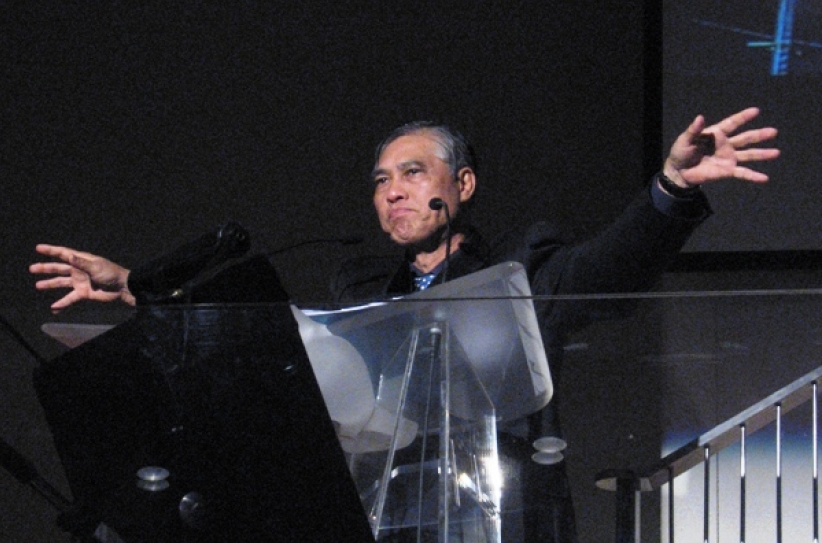 牧师执事「远视」「短视」步伐不同 如何前进？