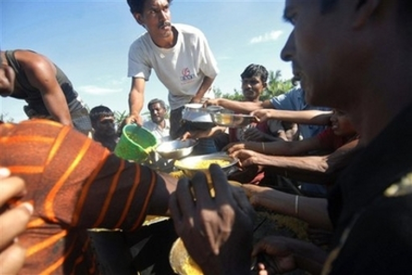 救世軍援助孟加拉颶風受災居民