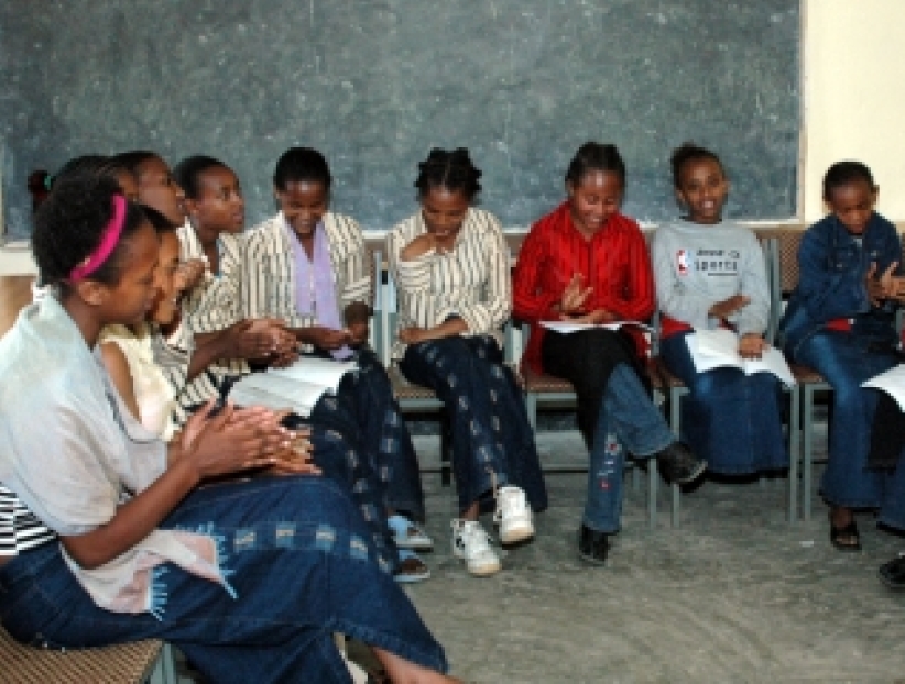 施达新年「红封包行动」造福贫困儿