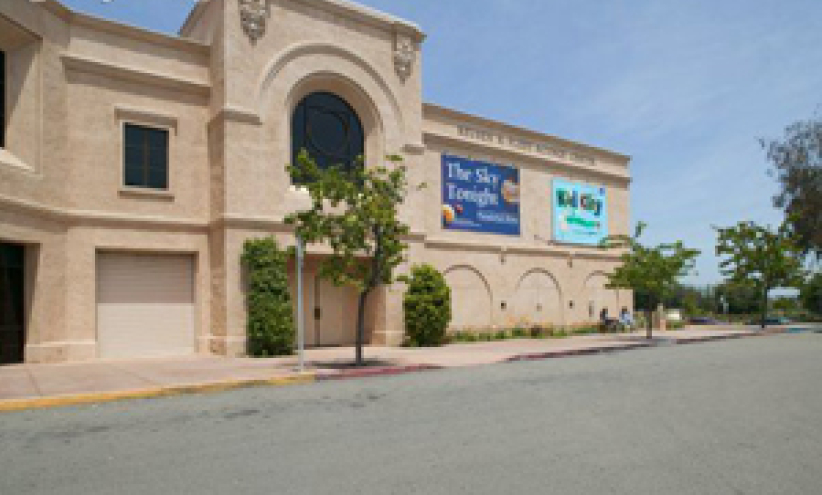 同性戀教育侵入加洲校園 促請簽名救救下一代