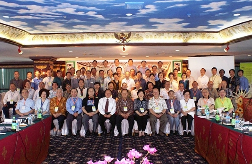 華福中期董事會結束 李秀全牧師工作獲肯定