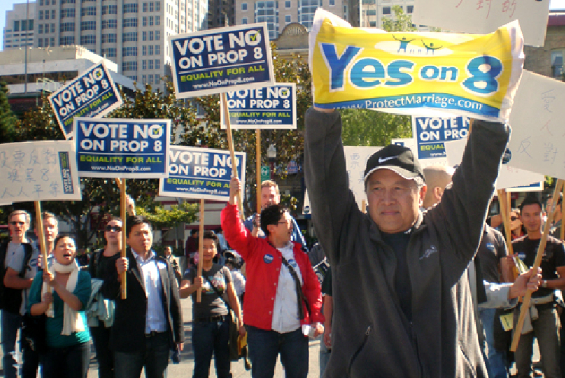 同性戀者不服八號提案向最高法院興訟