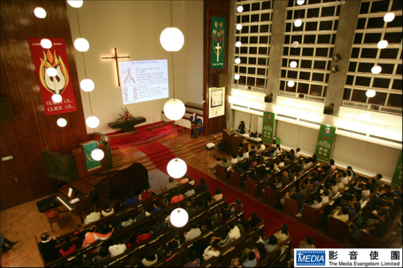 华裔科学家吴宣伦见证遗传基因非生命主宰