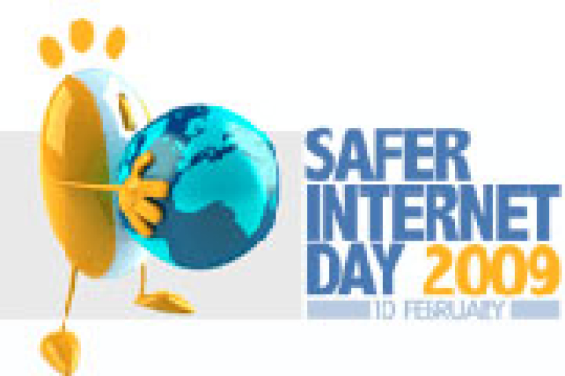 「加強網絡安全日」國際社會籲保護上網兒童