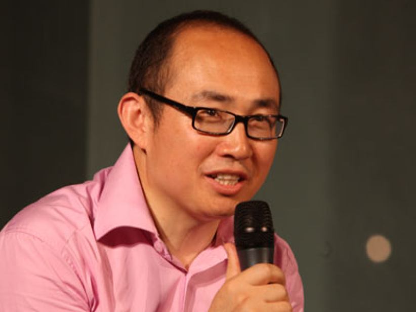 華人名企業家認為經濟危機的本質是精神和信仰危機