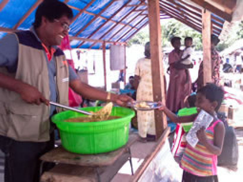 斯里蘭卡及巴基斯坦戰火逾百萬人流離失所 亟待救援 