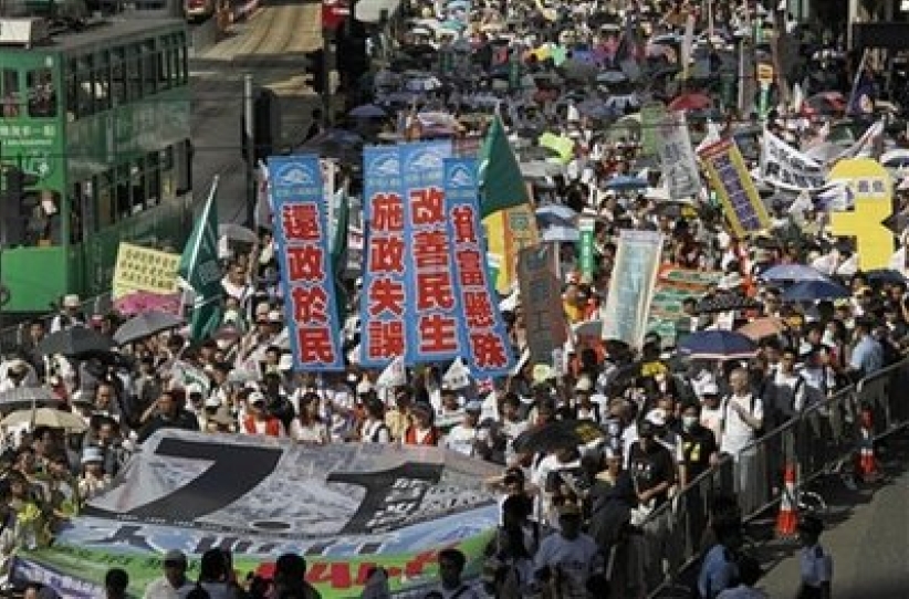 三万人七一游行 基督徒为弱势社群祈祷