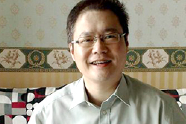 新文具贈貧學童 物輕情意重 表關心促成長