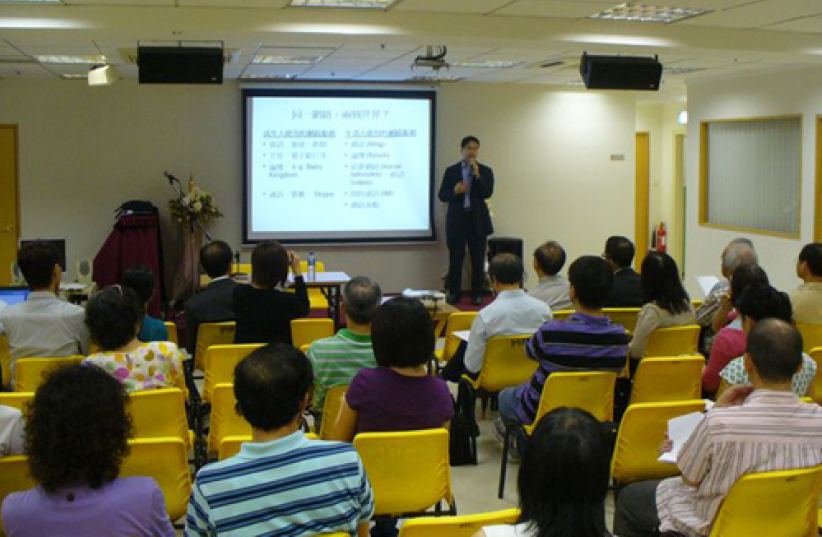 教會如何掌握互聯網發展為牧養傳福音所用？