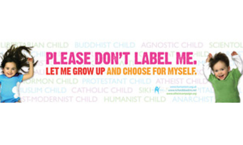 英國無神論廣告擺烏龍 基督教家庭Kid模做主角