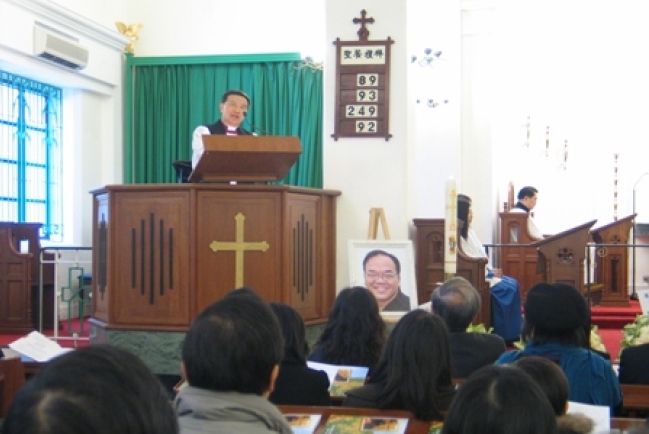 潘Sir悄悄地走了 留下了愛與榜樣