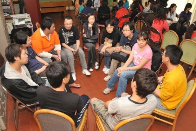 「新生園」戒毒青年與青年人互勉 堅強意志抗毒誘
