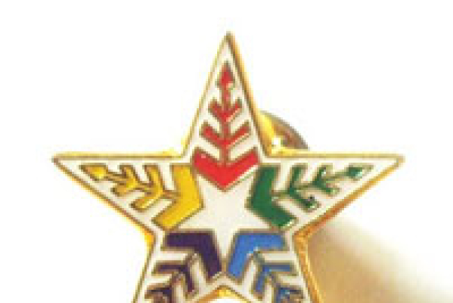 「More than Gold 襟章」向溫哥華冬奧訪客介紹永生