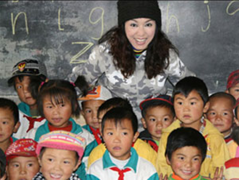 米雪出任助養大使 四川探訪感觸良多