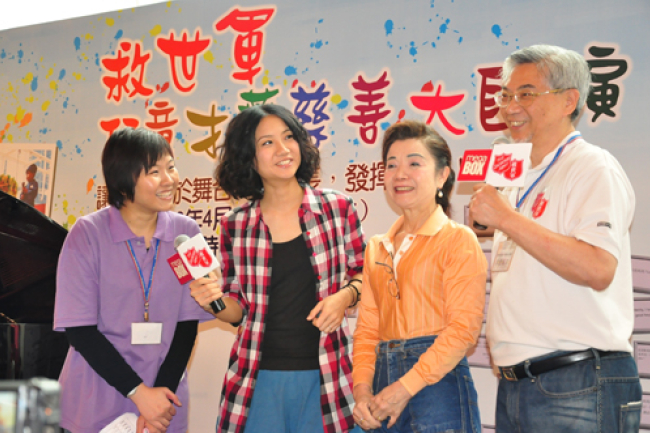 兒童才藝表演頌讚親恩 胡諾言及At17盧凱彤暢談與家人相處之道