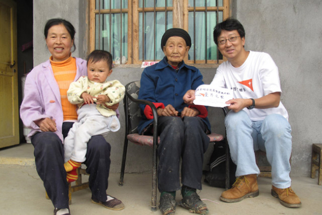 四川地震兩周年 香港宣明會總幹事赴四川視察重建工作