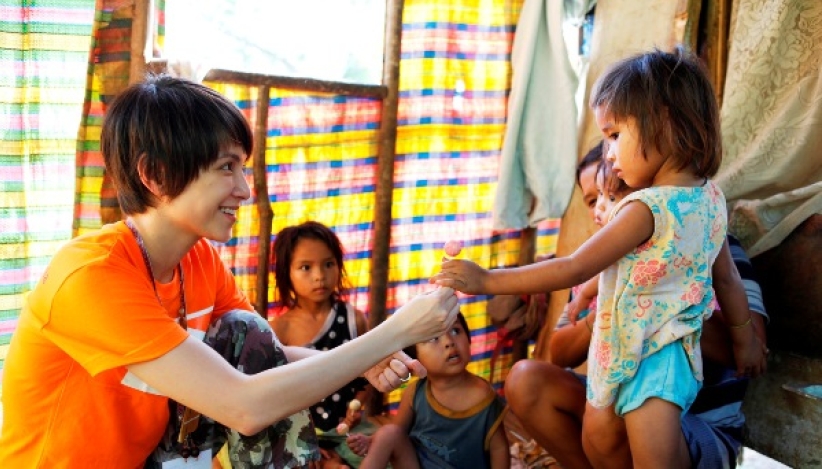 李心潔及彭順蜜月之旅—將愛帶進菲律賓貧困社區