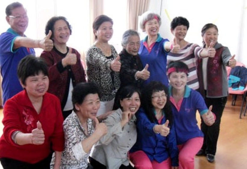 赞美操在香港兴起 赞美布道健身融一体