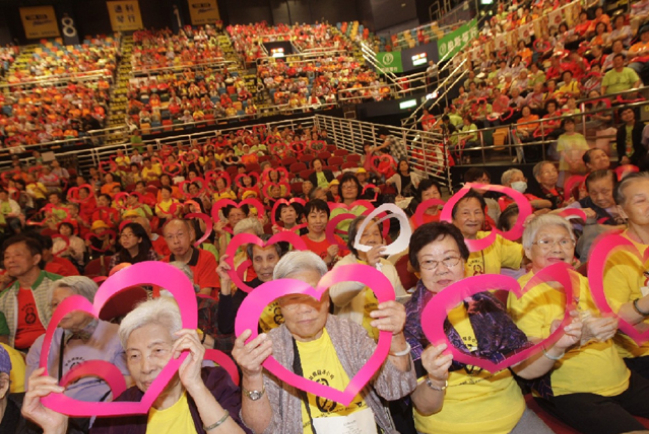 1800名長者饑饉8小時 籌款助建陝西校園