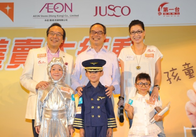 宣明會義賣30萬本超值書 助陜西貧學生建新校