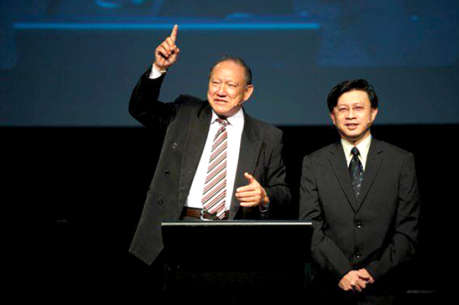 唐崇榮牧師澳洲佈道逾萬八人次參加