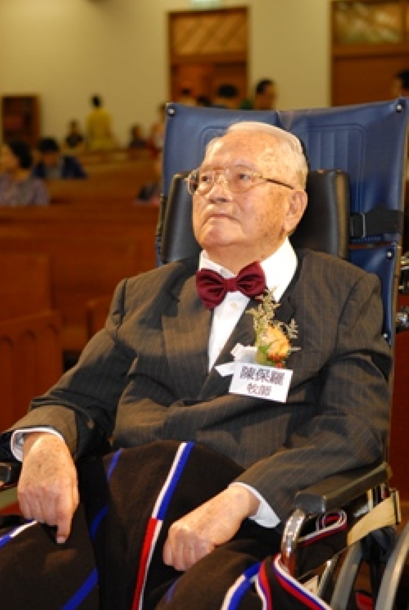 汗水涓滴导人戒毒 陈保罗牧师舍己遗爱人间