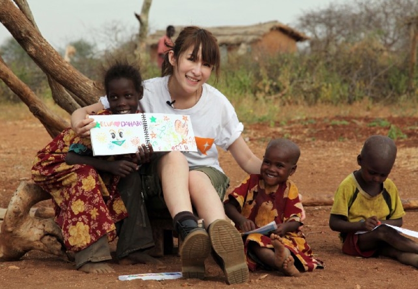 蕭亞軒隨宣明會訪肯尼亞 獲生命最美好禮物