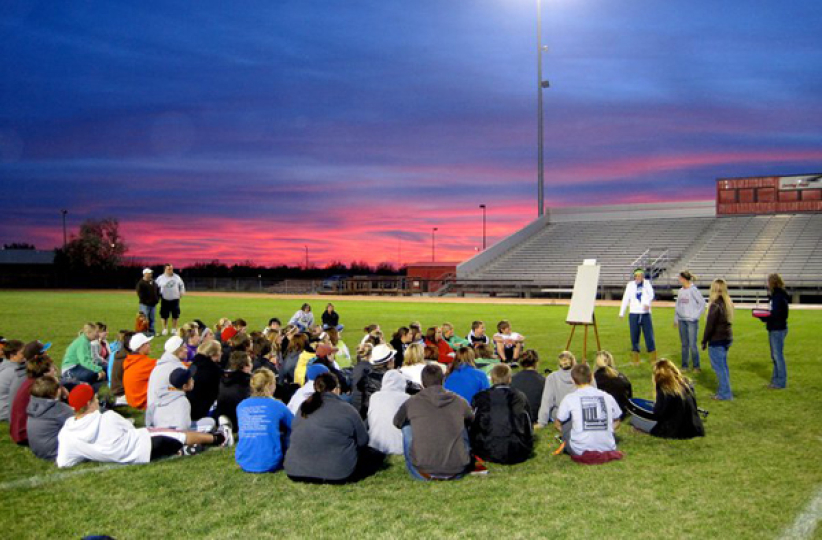 基督徒運動員團契 全美數百運動場上見證神 