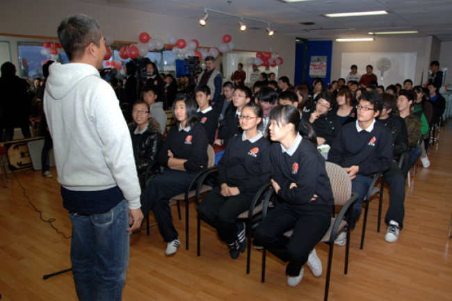 正生書院師生大溫推動「無毒品計劃」