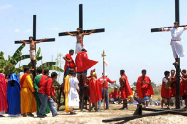 菲信徒自釘十字架紀念受難節