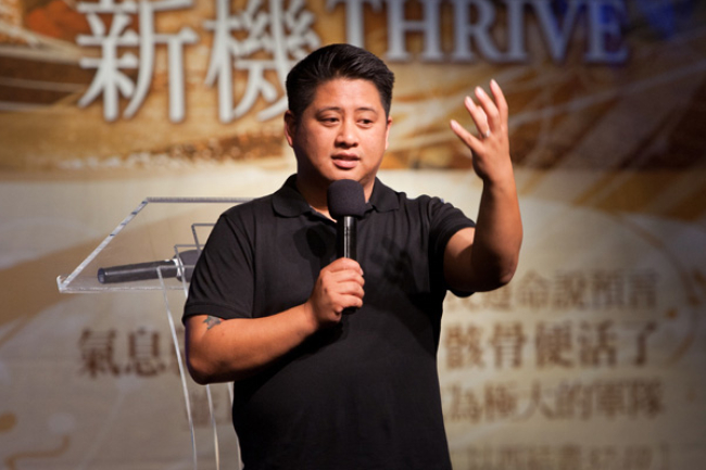 從毒癮捆綁到釋放 青年牧師見證主復活大能