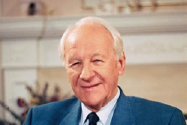 華福向斯托得牧師致敬 全球紀念儀式陸續舉行