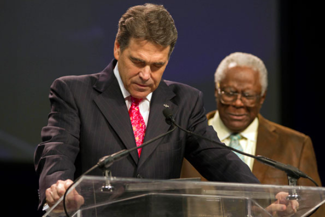 美國德州萬人聚集禱告 為國家守望