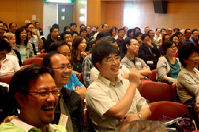 消費壞習慣作崇 信徒呻窮難奉獻