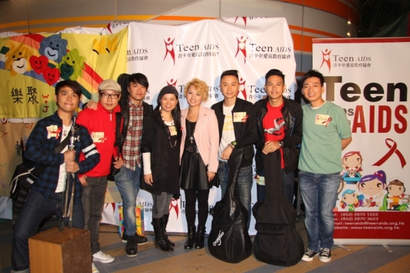 李卓庭、周永恆承諾全力幫助青少年認識愛滋病