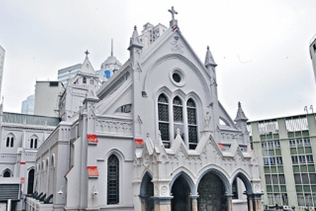 港天主教徒增長上升 去年3500成人領洗