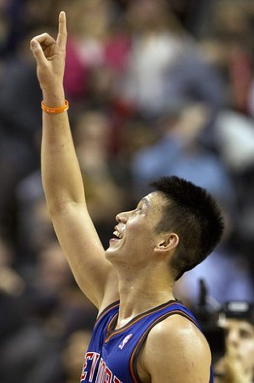 林書豪終場0.5秒三分球勝暴龍 稱「上帝創造奇蹟」