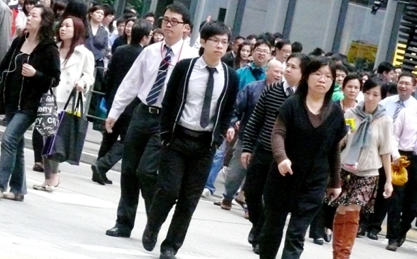 普查：港男遲遲不婚 未婚中女較男多三千