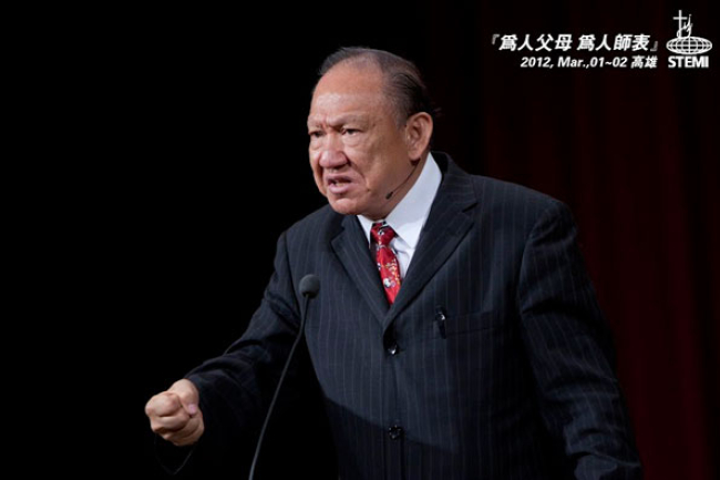 唐崇榮牧師：孩子成龍 父母師表皆有責
