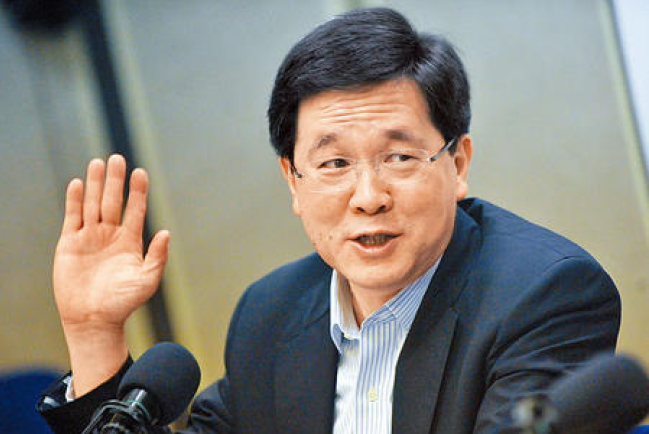 林瑞麟卸任政務司長將赴英讀神學