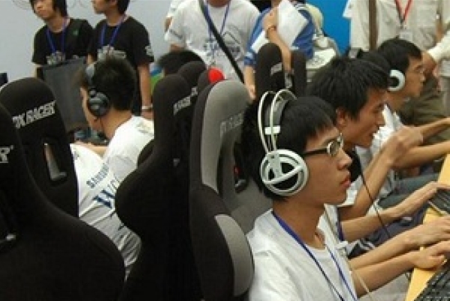 專家警告：打機與色情，致今世代男性沉淪