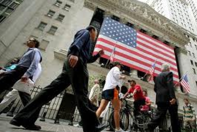 朱易:當前經濟困境怪罪誰?