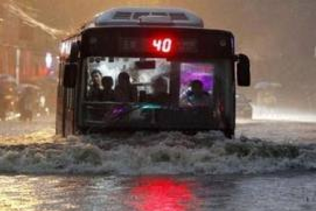 北京暴雨 愛的力量震撼人心