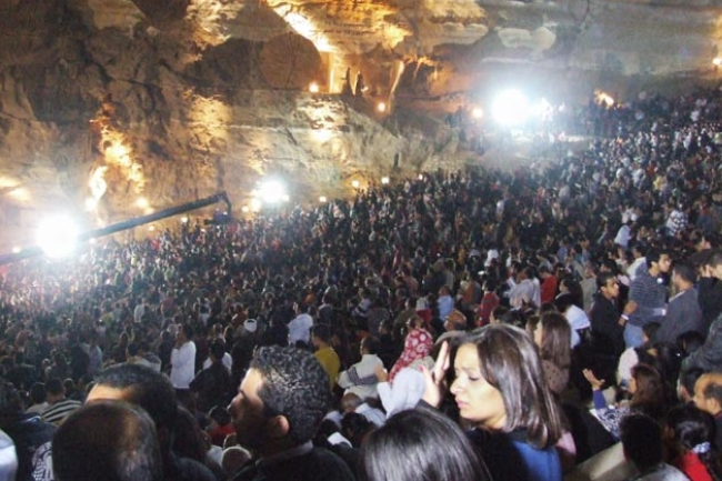 埃及佈道4萬5人參加 稱「逼迫中的奇蹟」