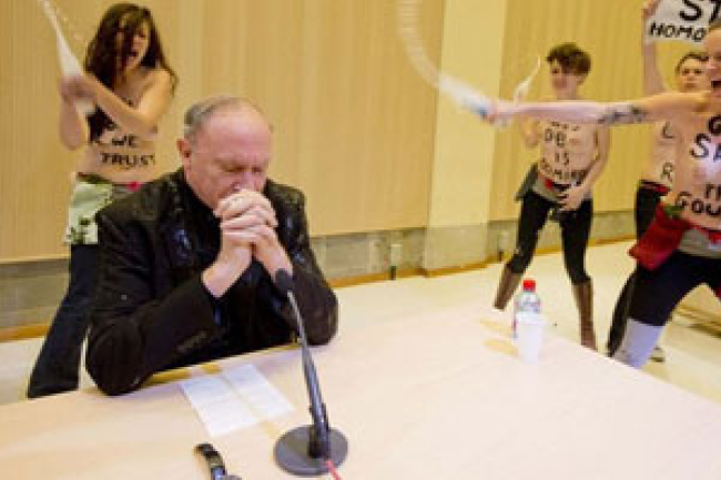 比利時主教反同性婚姻 遭女權組織瘋襲