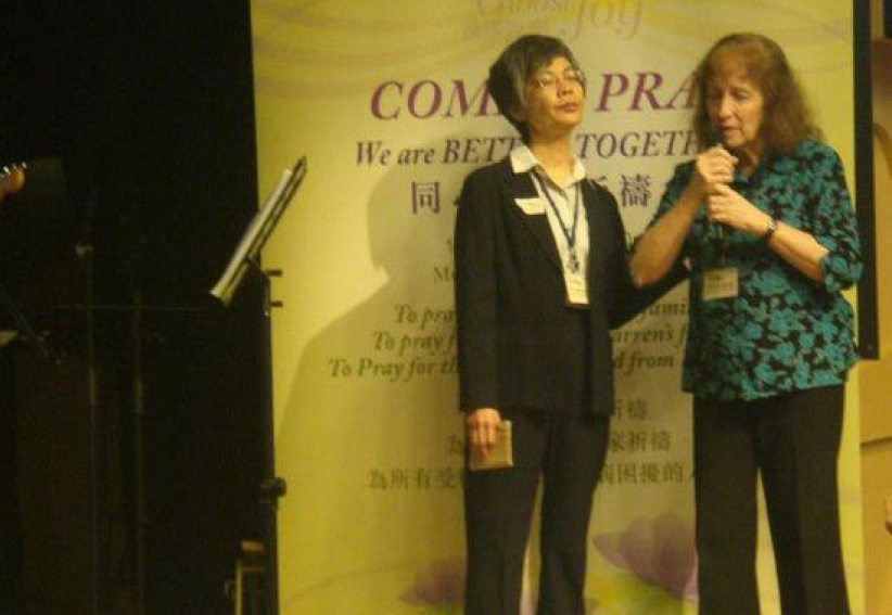 Saddleback HK为华理克牧师家庭祈祷 