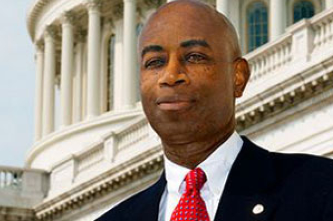 當軍牧遇上同性戀：教聖經隨時被指散佈「仇恨言論」